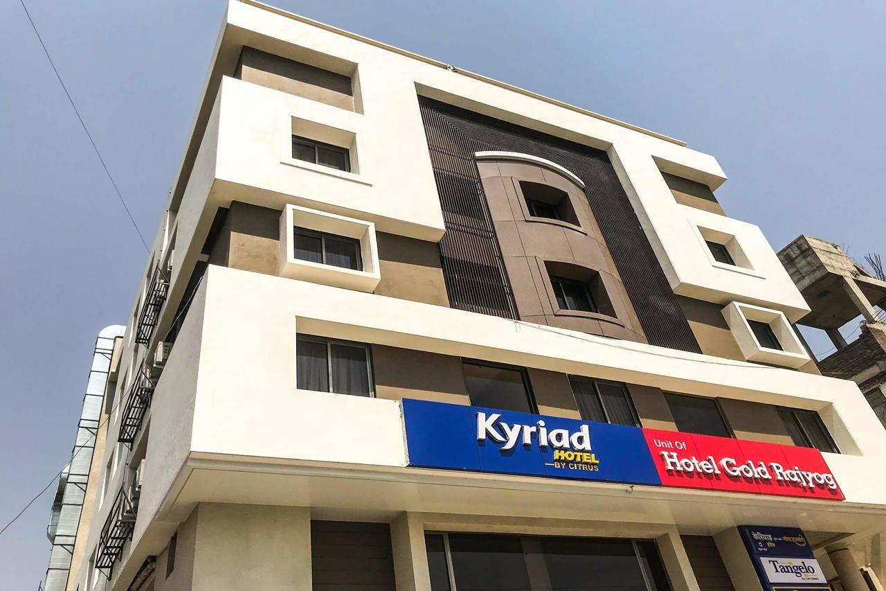Kyriad Hotel Solapur by OTHPL Bagian luar foto