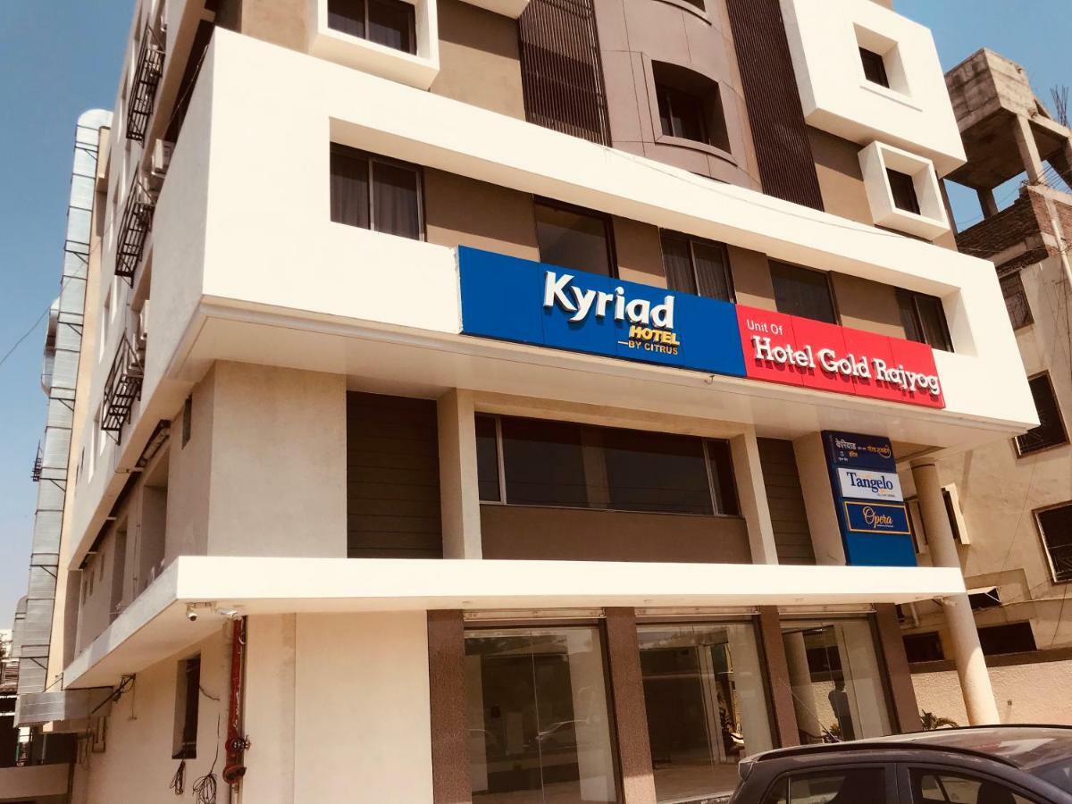 Kyriad Hotel Solapur by OTHPL Bagian luar foto