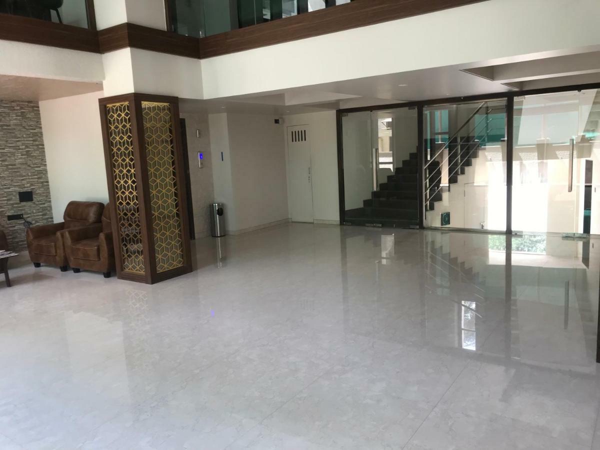Kyriad Hotel Solapur by OTHPL Bagian luar foto