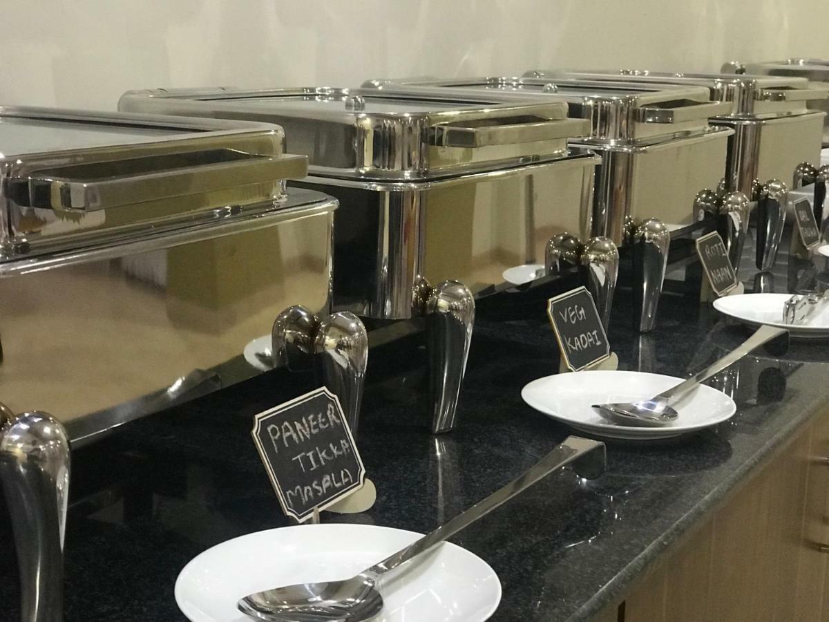 Kyriad Hotel Solapur by OTHPL Bagian luar foto