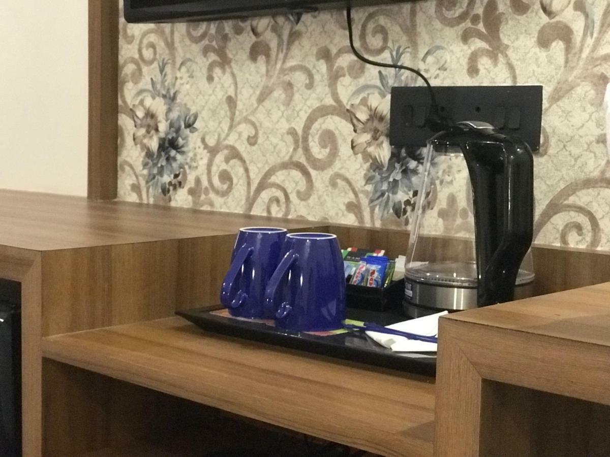 Kyriad Hotel Solapur by OTHPL Bagian luar foto
