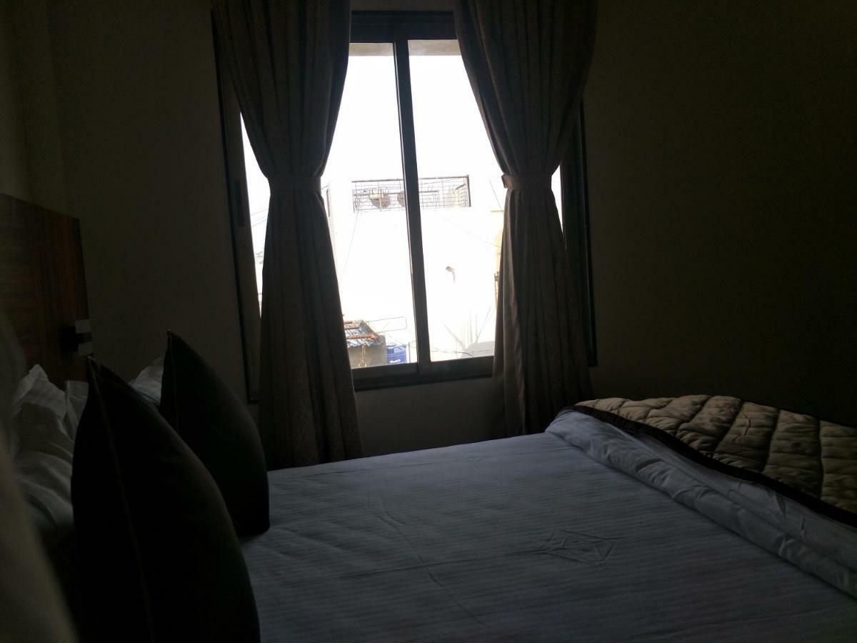 Kyriad Hotel Solapur by OTHPL Bagian luar foto