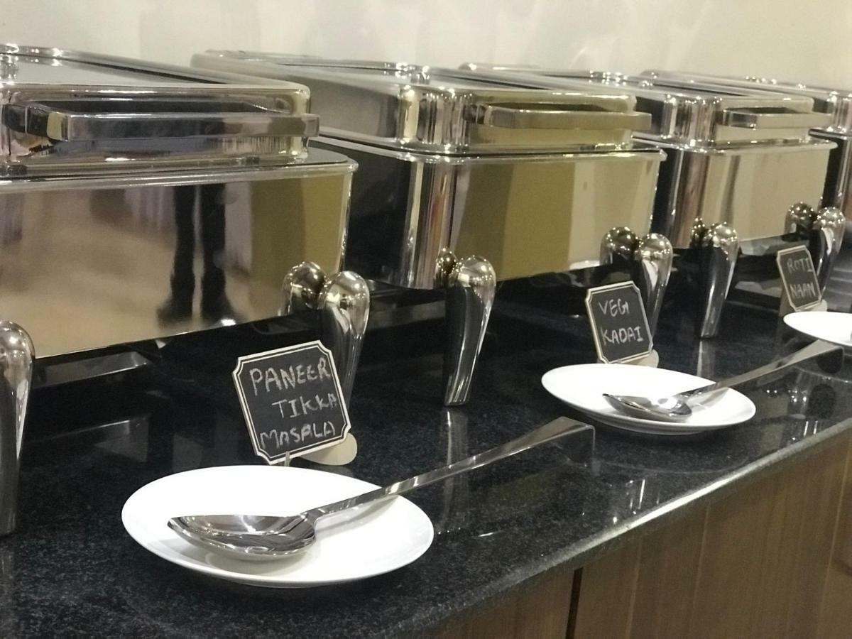 Kyriad Hotel Solapur by OTHPL Bagian luar foto